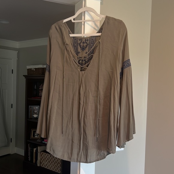 Olive green top with navy detailing - Picture 2 of 2